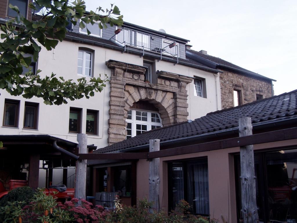 Gaestehaus Burg Molbach Kreuzau ภายนอก รูปภาพ